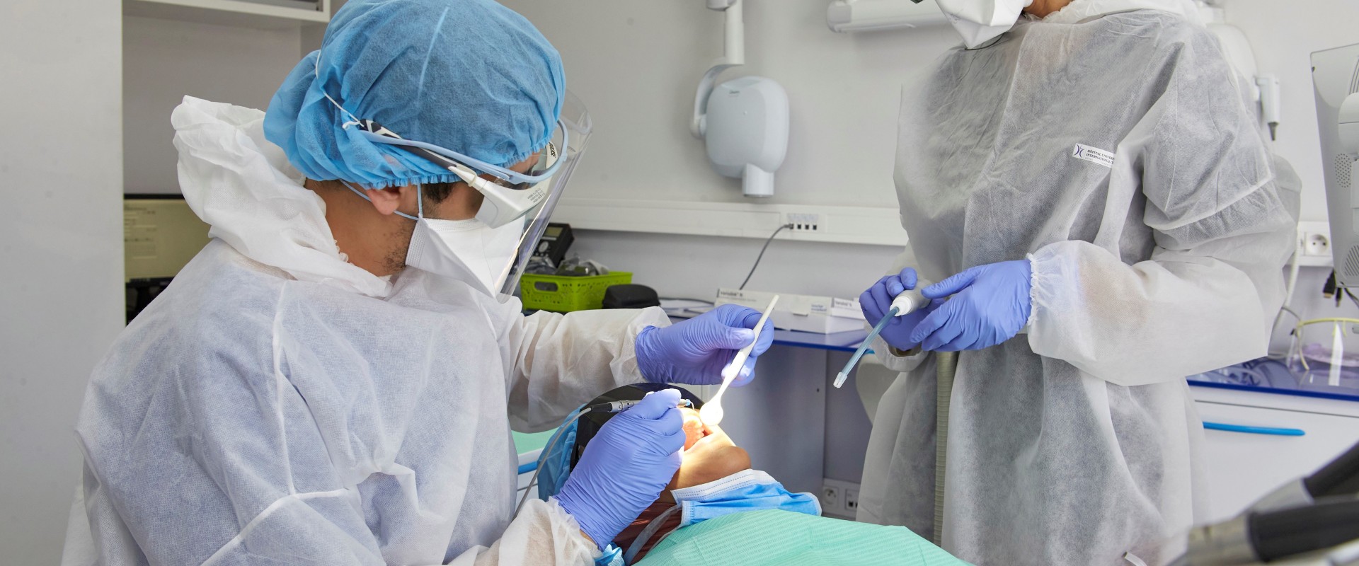 How to a Foreign Dentist in the UK